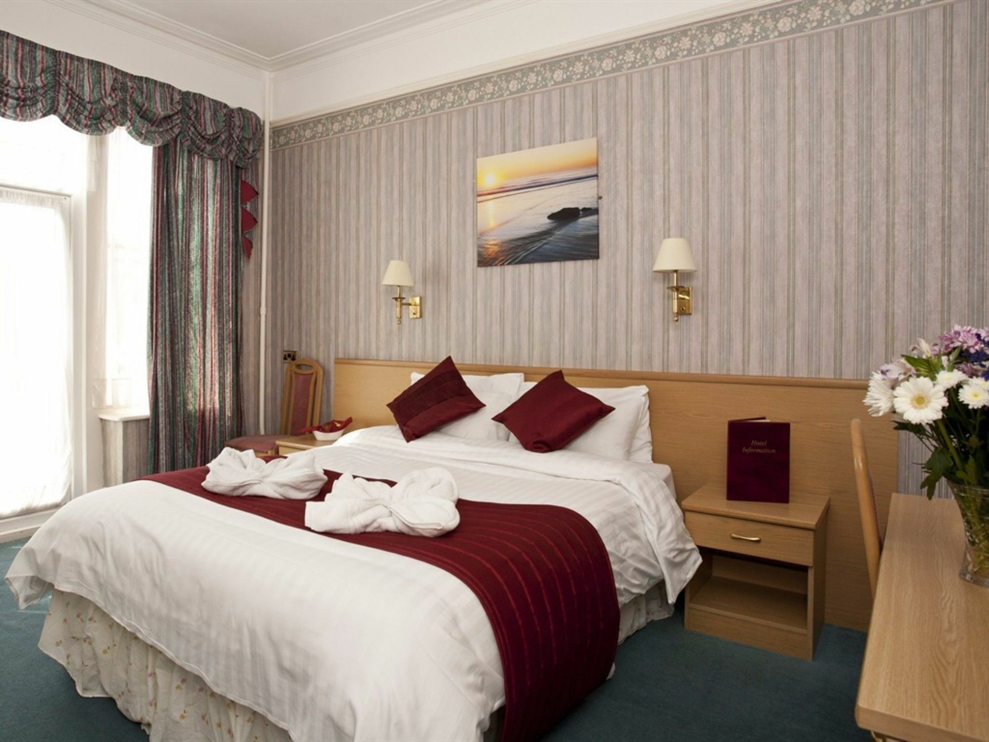Denewood Hotel Bournemouth Esterno foto